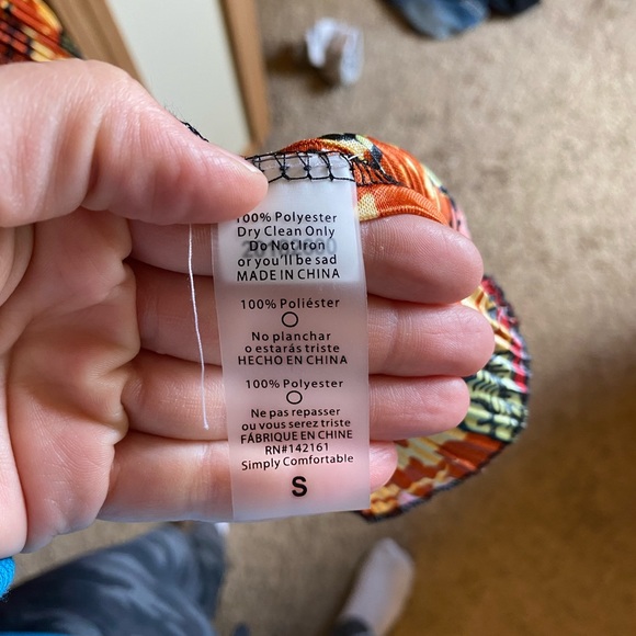 Lularoe rose print pleated shawl - Picture 3 of 7